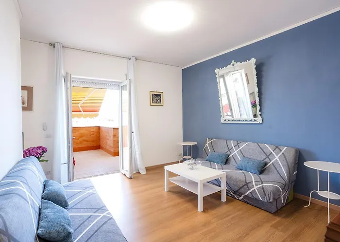 3 Bedrooms Sunny With Terrace & View 公寓