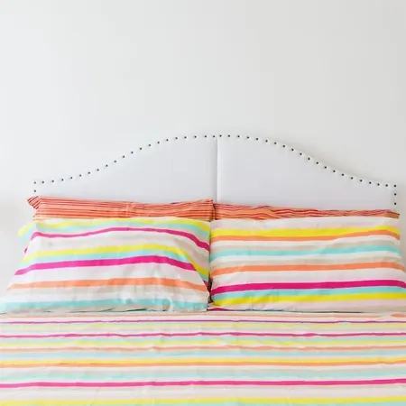 3 Bedrooms Sunny With Terrace & View Apartman