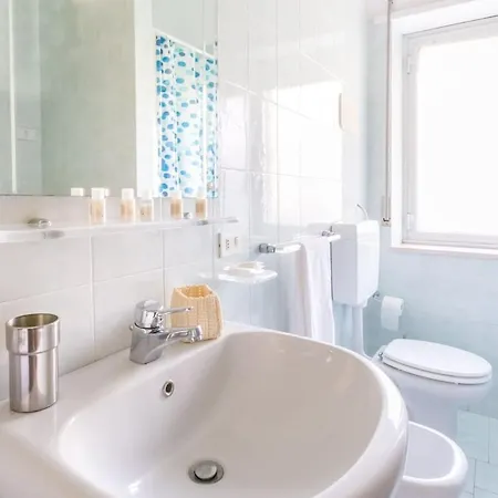 Apartman 3 Bedrooms Sunny With Terrace & View