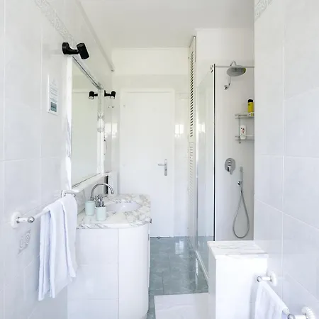 3 Bedrooms Sunny With Terrace & View Apartamento