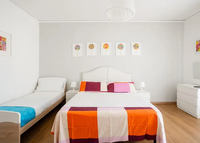 3 Bedrooms Sunny With Terrace & View