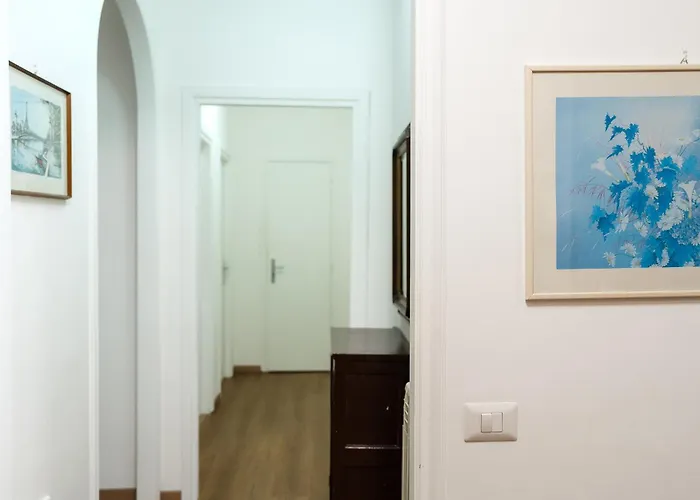 3 Bedrooms Sunny With Terrace & View *