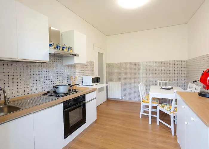 Апартаменти 3 Bedrooms Sunny With Terrace & View *